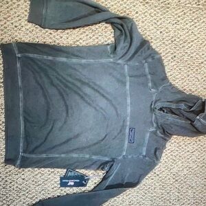 NWT Gray Vineyard Vines sweater